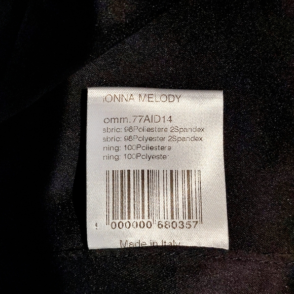 Mangano black hi-lo ruffled hem lined mini skirt w/ side zip, Euro XL/IT46, NWT - Picture 6 of 11